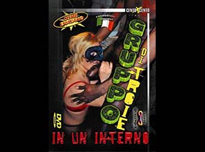 Gruppo di troie in un interno